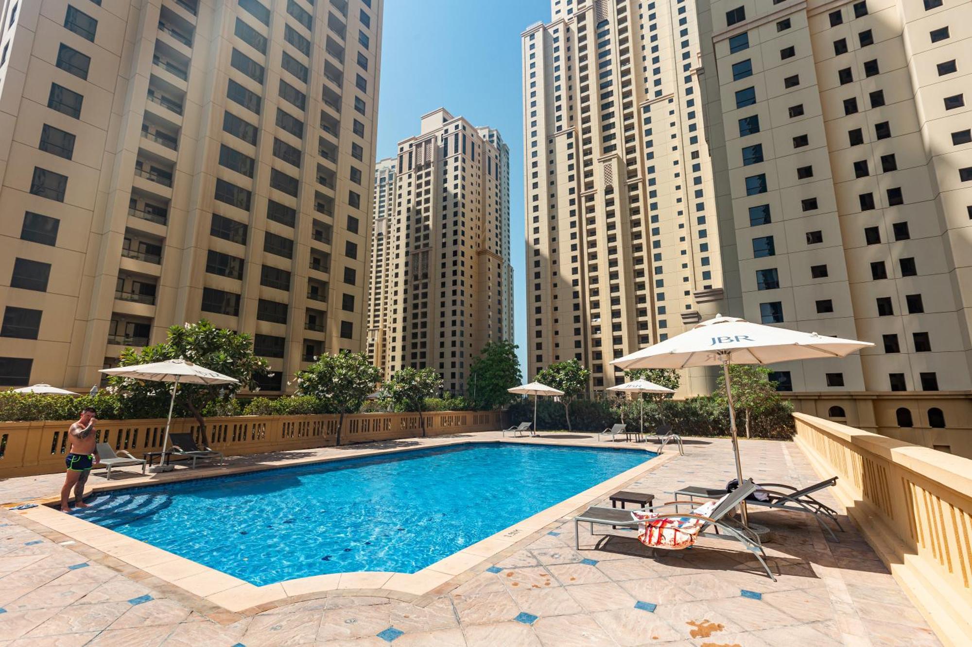 Daire Beautiful 1 Bedroom By The