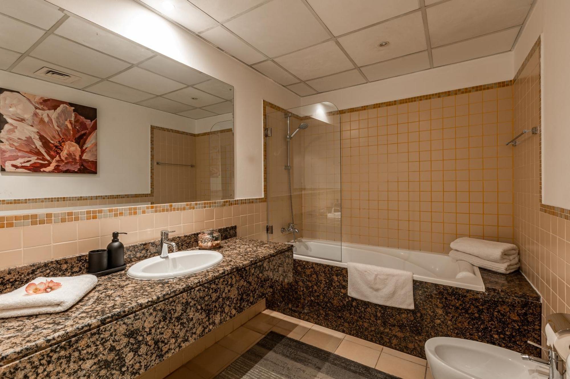Daire Beautiful 1 Bedroom By The Dubai