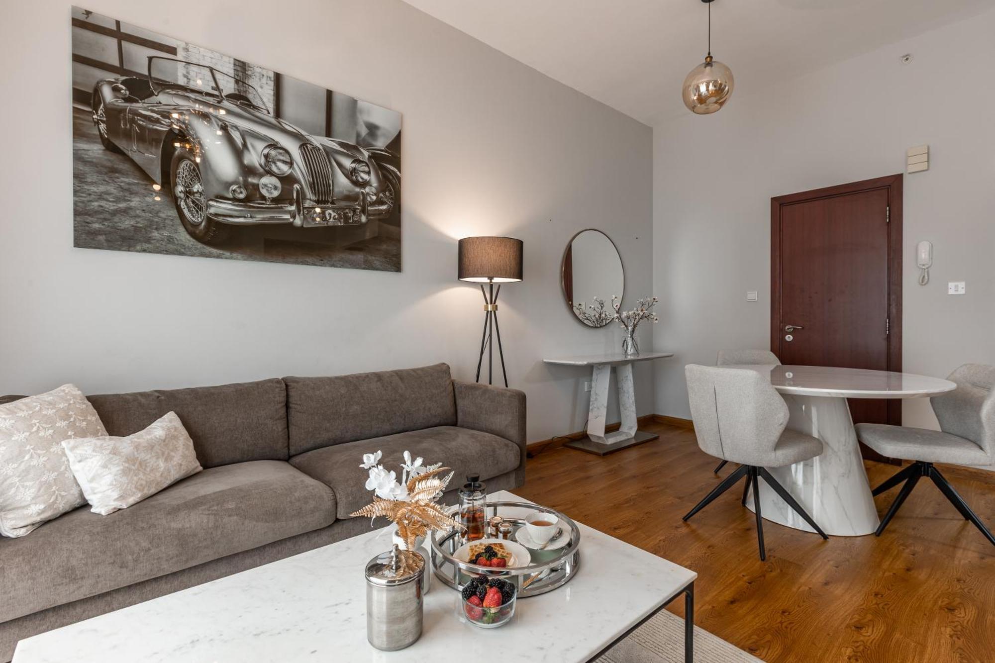 Beautiful 1 Bedroom By The Daire Dubai