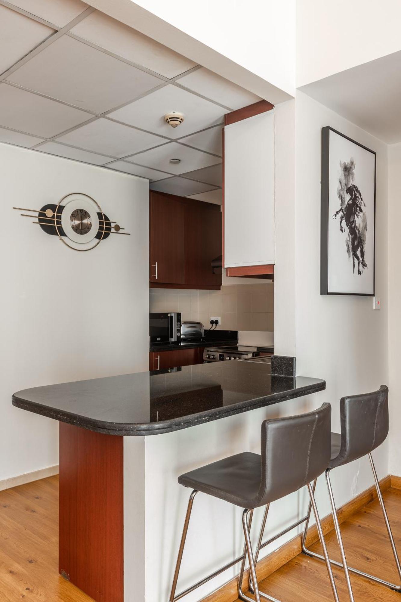 Daire Beautiful 1 Bedroom By The