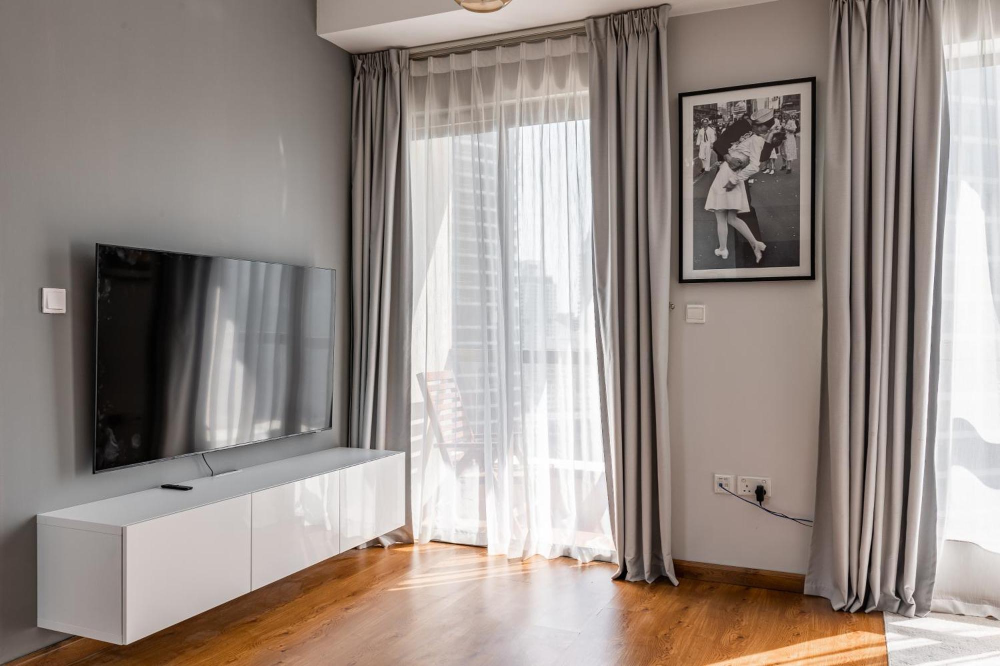 Beautiful 1 Bedroom By The Daire Dubai