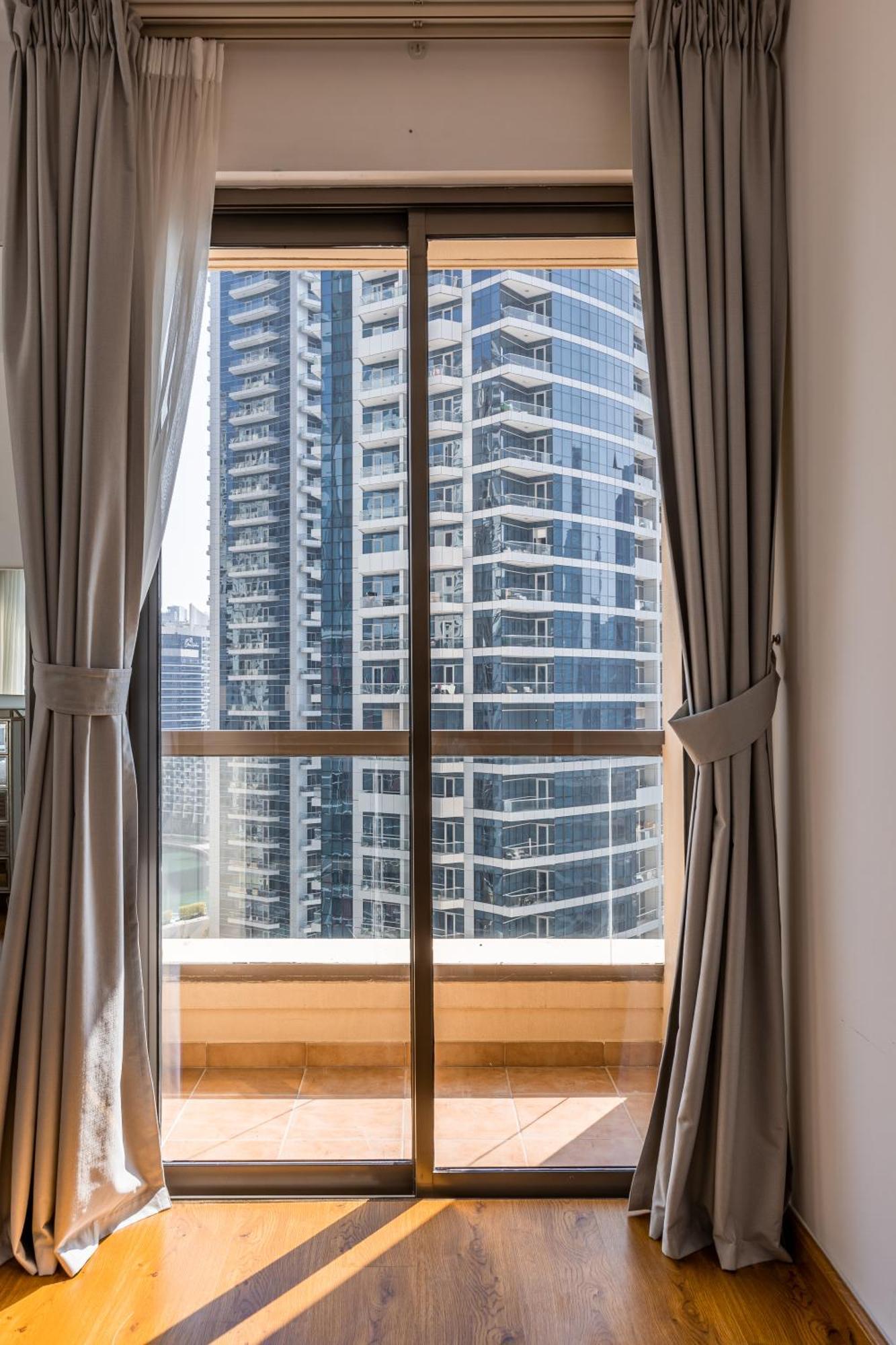 Daire Beautiful 1 Bedroom By The