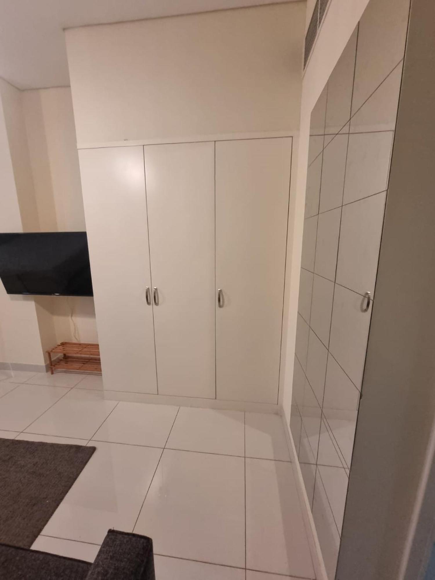 Business Bay Down Town 1607 Apartment *