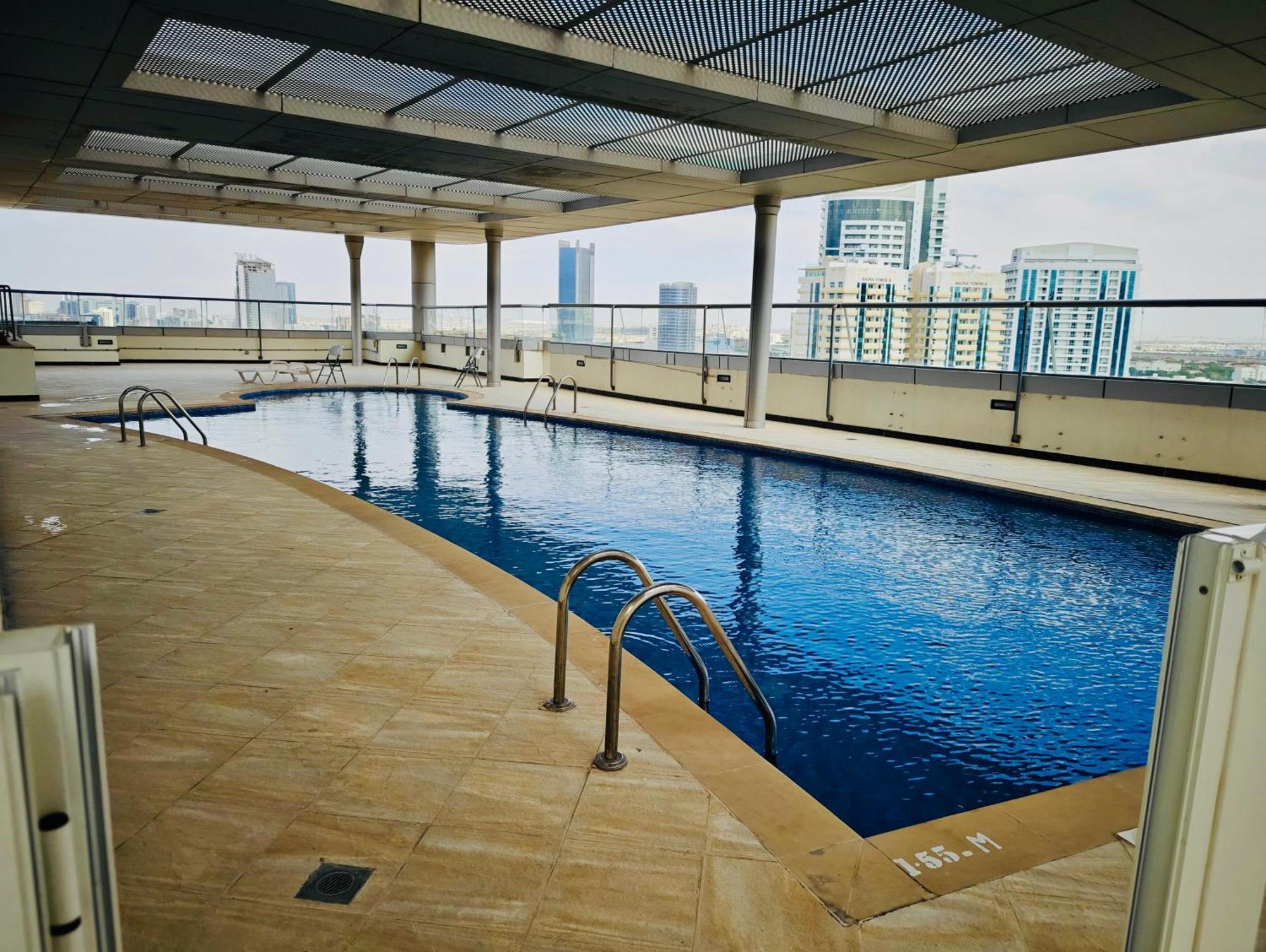 369 Stays- 1 Bedroom In Sports Apartment Dubai
