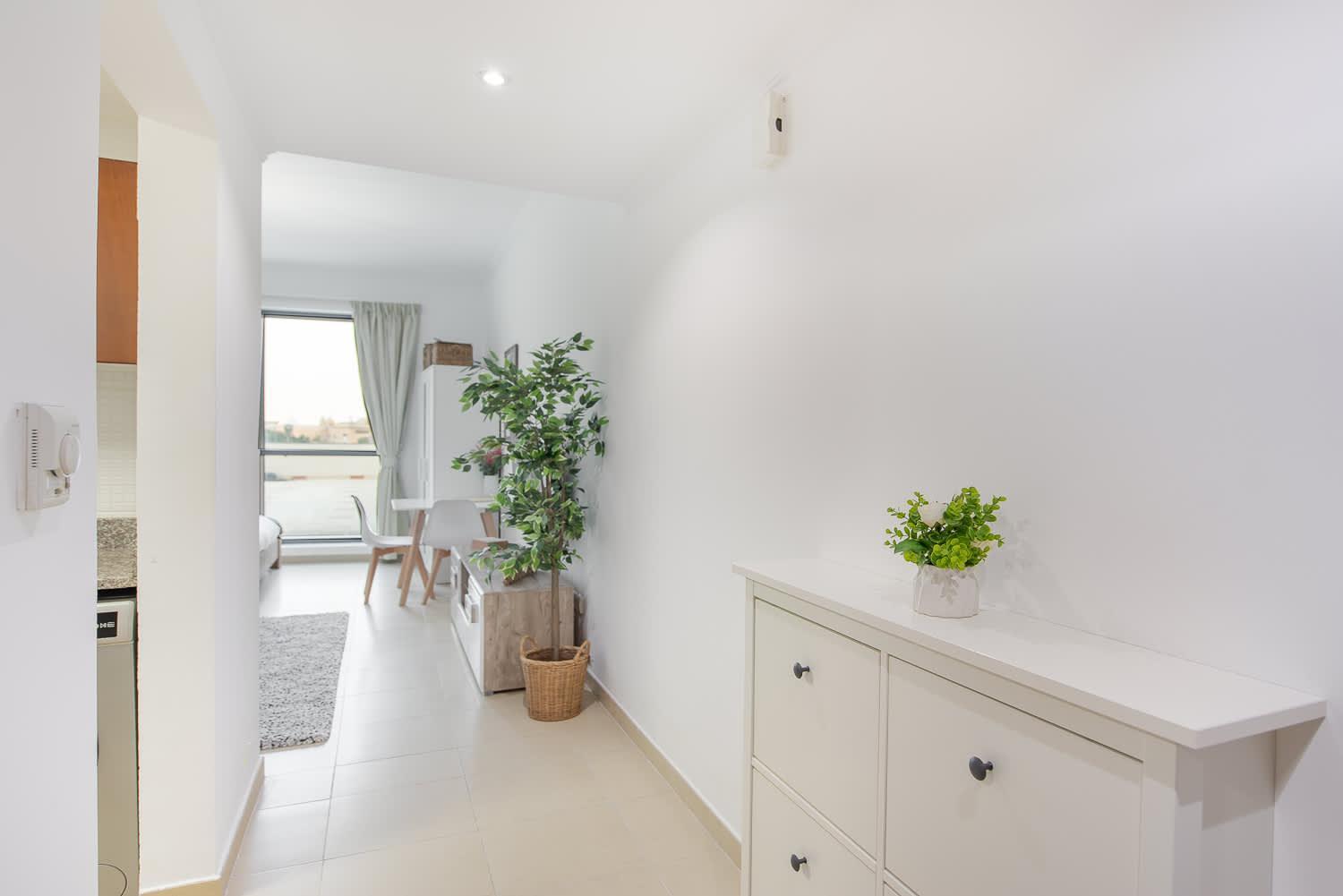 Serene With Stylish Interior Space In Jlt! * Dubai