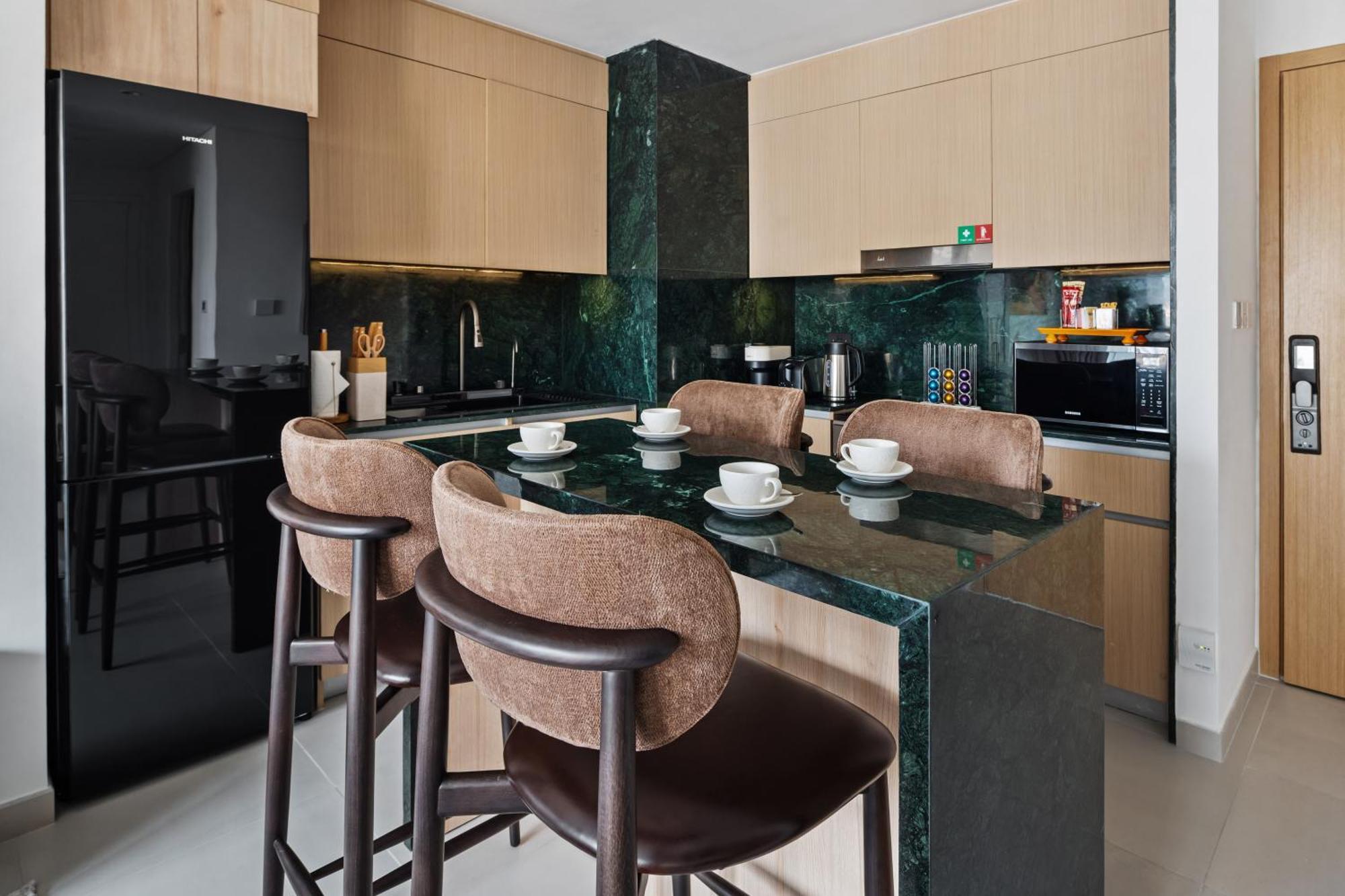 Spacious - Creek Harbour By Dustay *