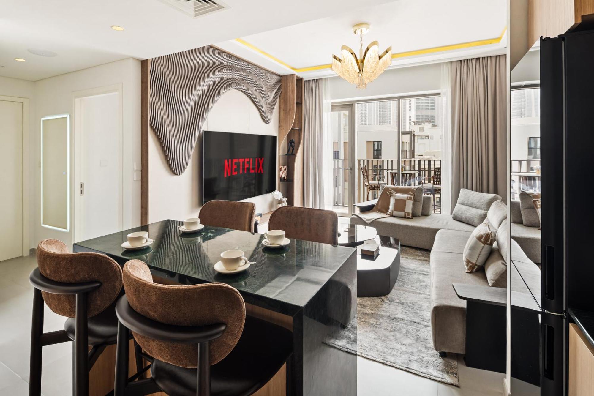 Spacious - Creek Harbour By Dustay *