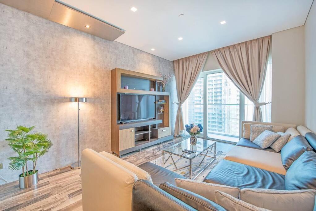 Daire First Class 1br Amazing Marina Views