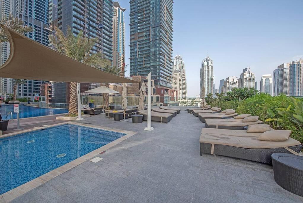 Daire First Class 1br Amazing Marina Views Dubai