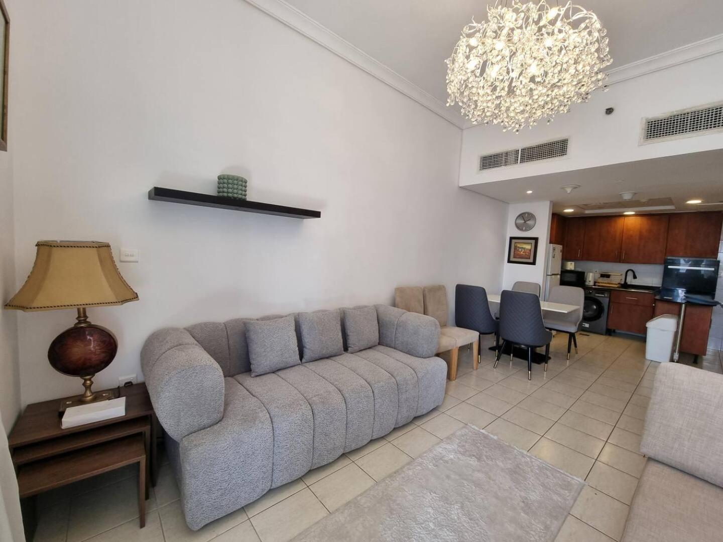 Terrace Cluster D 1bd 4-min Walk To Metro Apartment