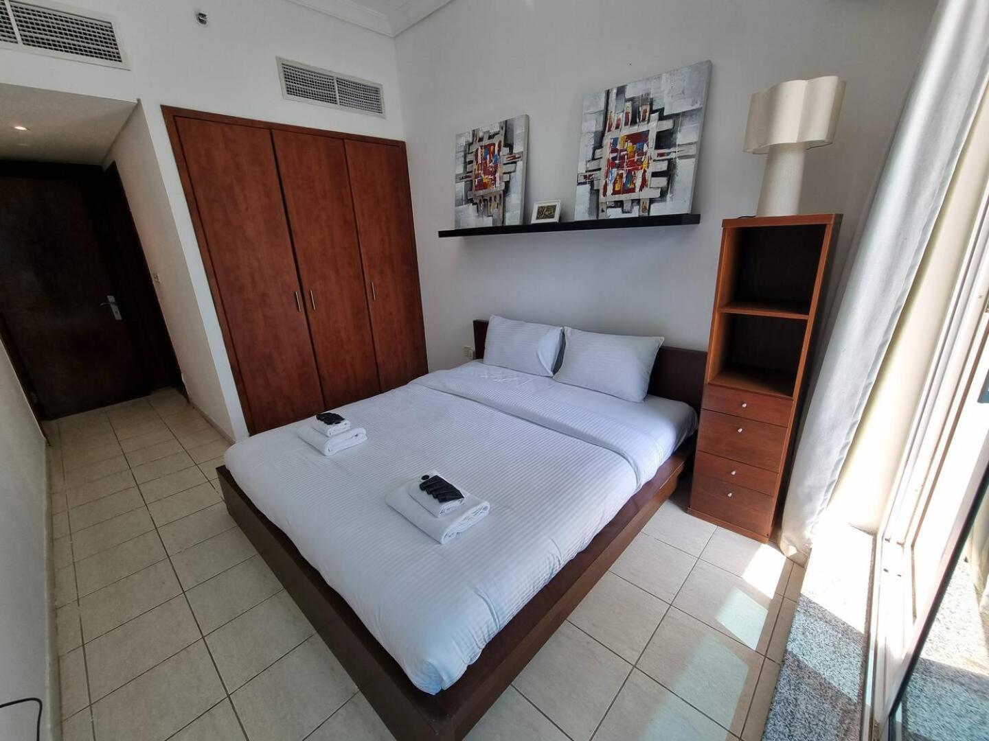 Apartment Terrace Cluster D 1bd 4-min Walk To Metro *