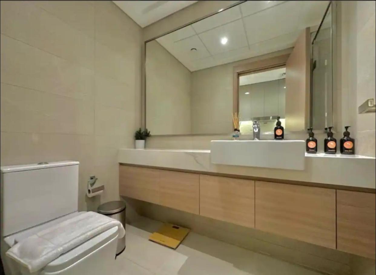 Galaxy In Azizi Riviera Luxury Daire Dubai