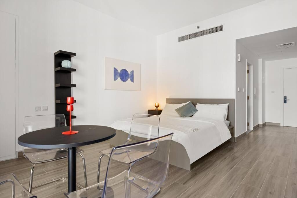 Full Sea View - Spacious & Newly Renovated In Jbr Apartamento