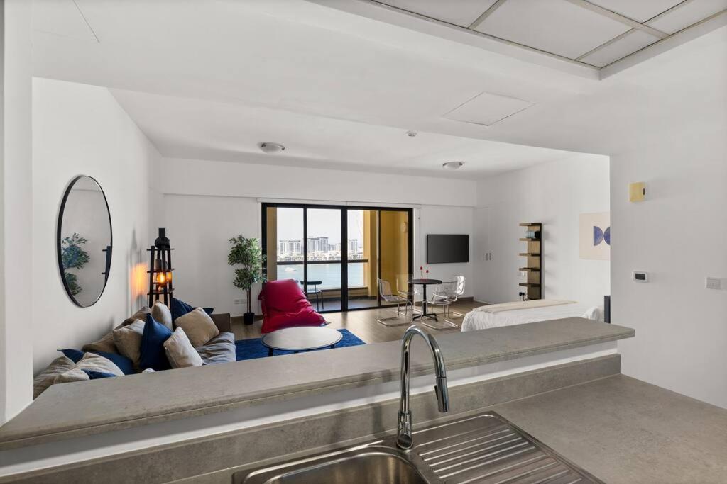 Apartamento Full Sea View - Spacious & Newly Renovated In Jbr *