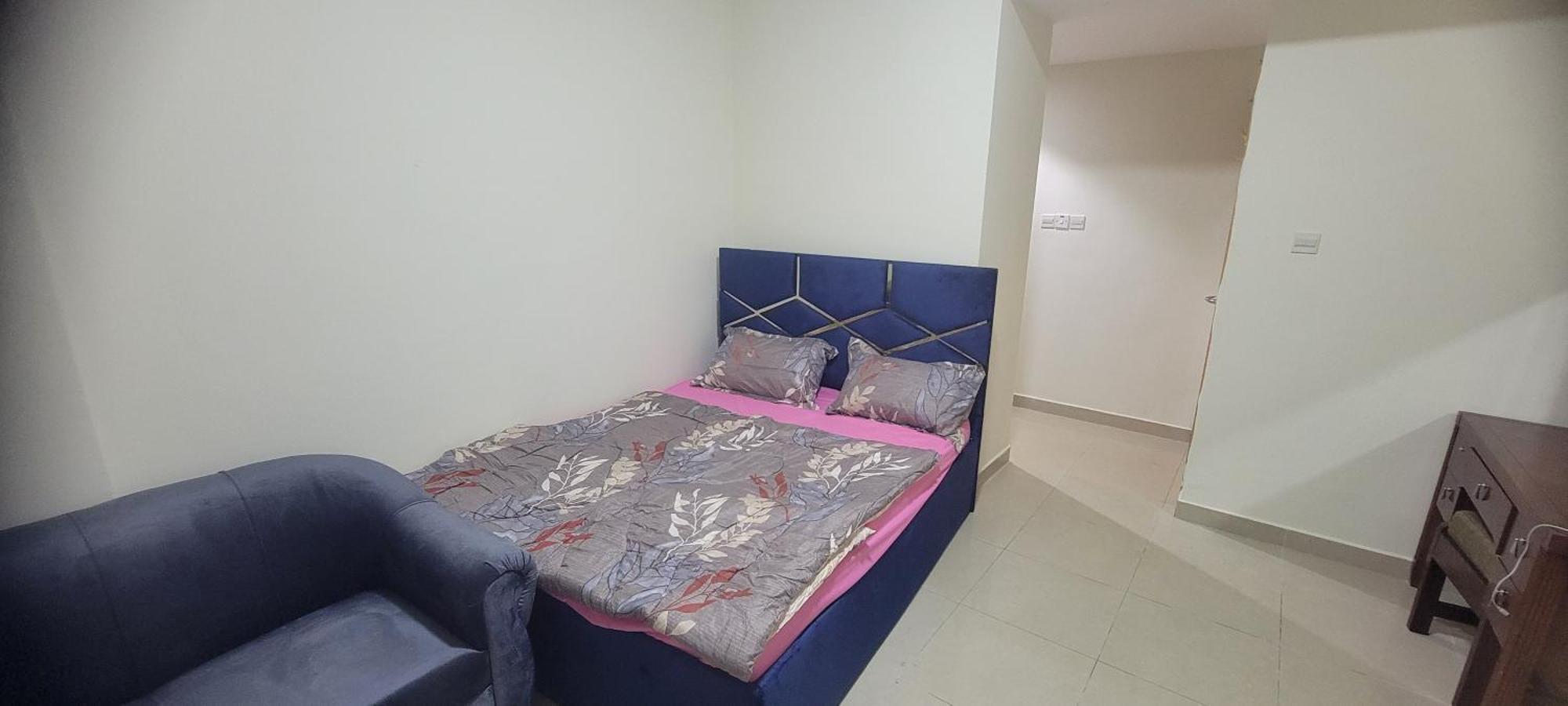 406b-16 Homestay