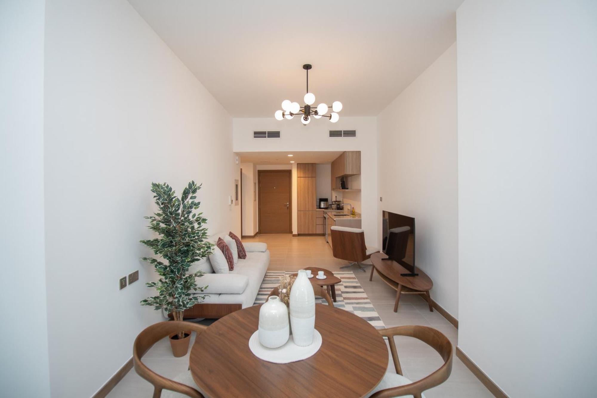 Apartment Stylish One Bedroom Oasis At Missoni Tower , Business Bay, *