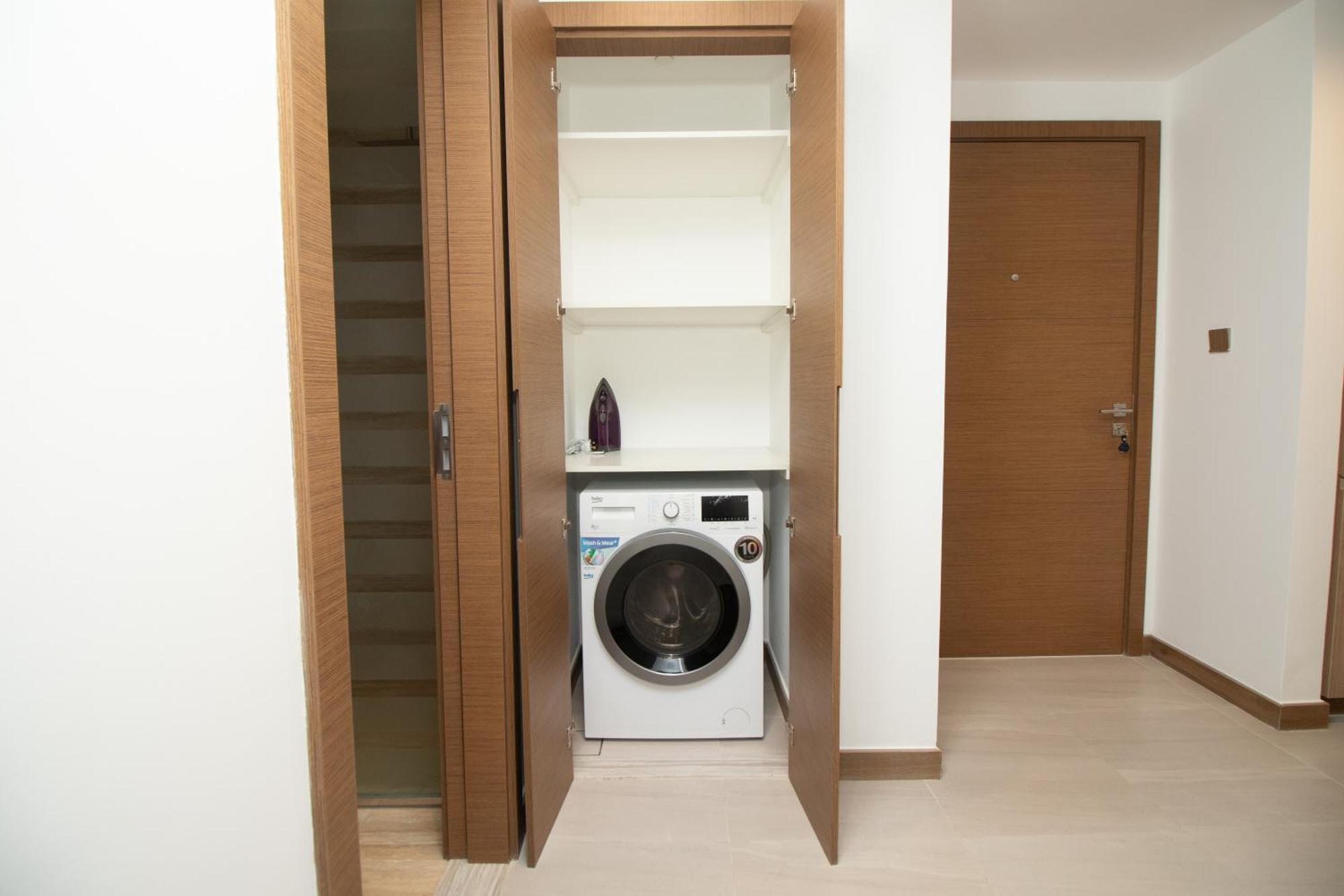 Stylish One Bedroom Oasis At Missoni Tower , Business Bay, Apartment