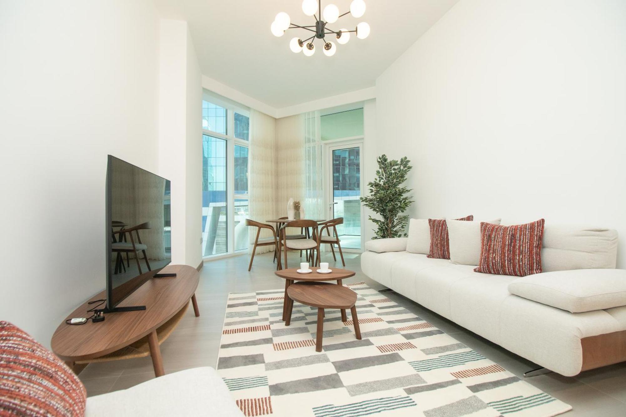Apartment Stylish One Bedroom Oasis At Missoni Tower , Business Bay, *