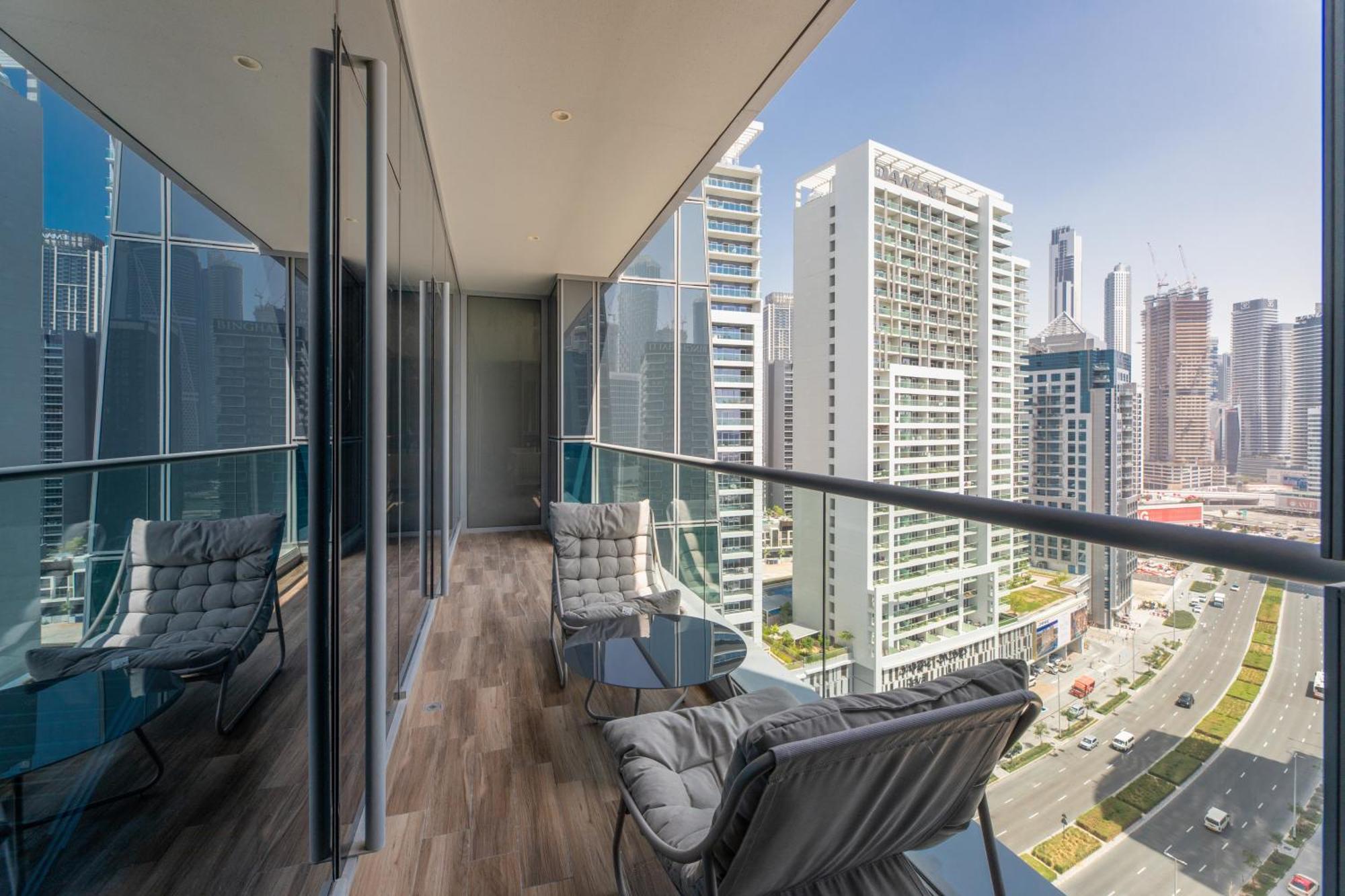 Apartment Simply Comfort In J One Tower Dubai