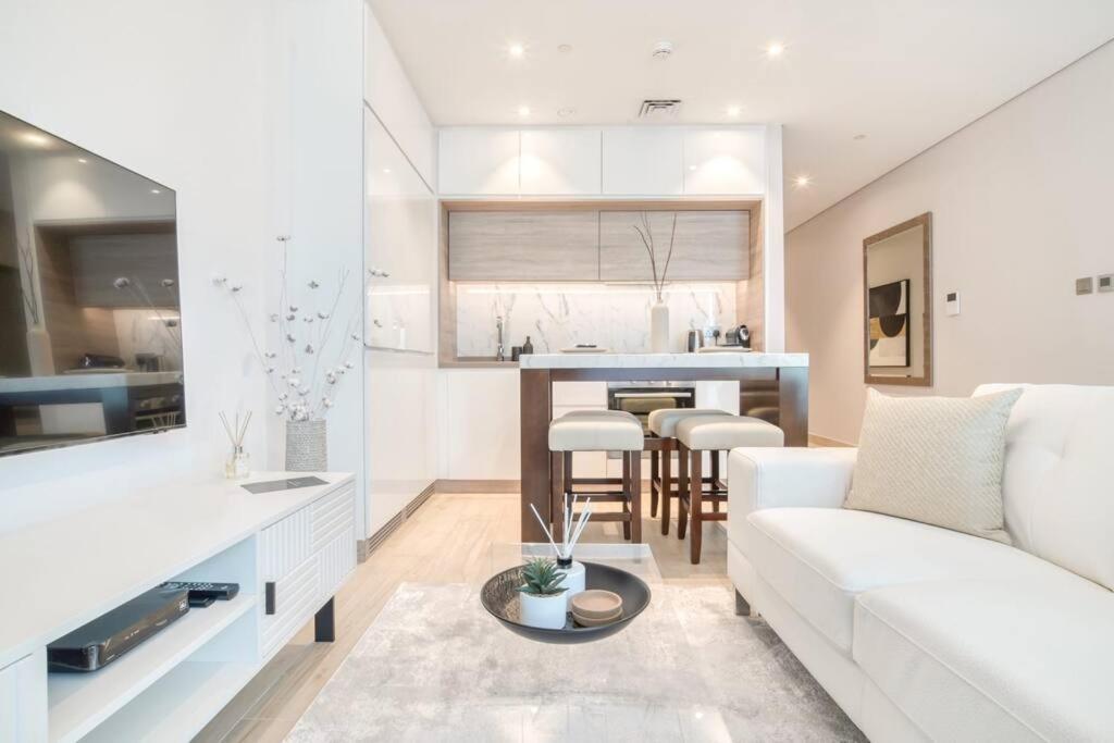 Apartment 5 Mins To Jbr Beach, Luxury In Marina's Tower *