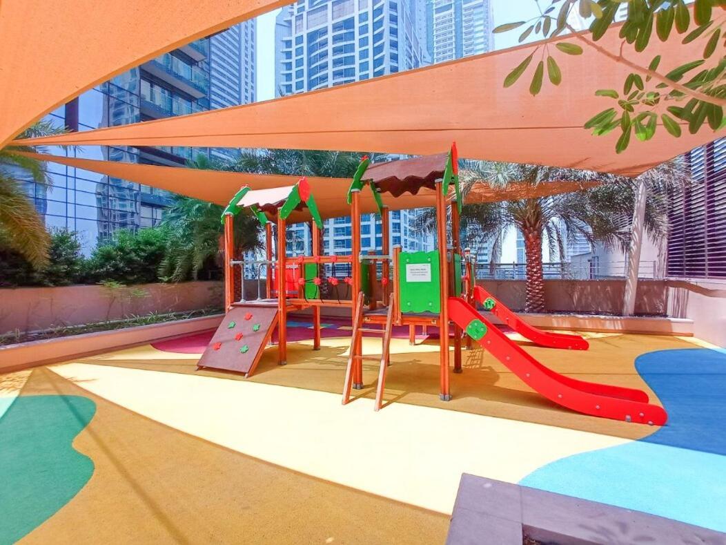 A Lovely 1 Bed Flat In Marina