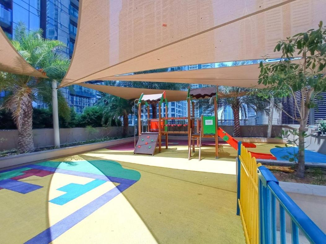 A Lovely 1 Bed Flat In Marina Apartment Dubai