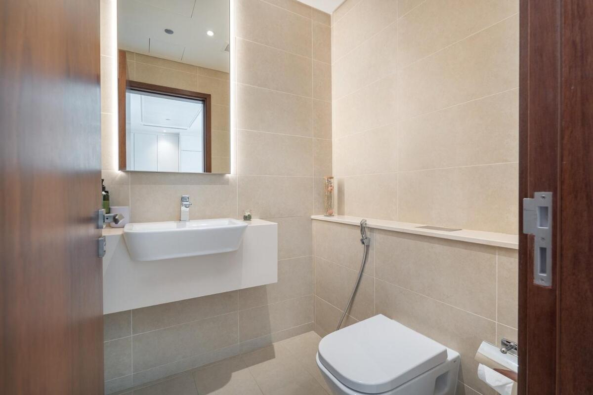 A Lovely 1 Bed Flat In Marina Apartment Dubai