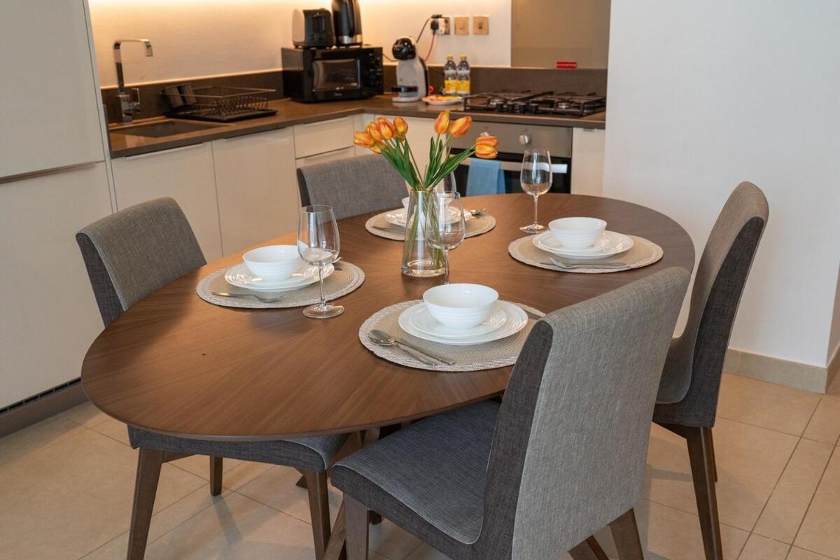 Apartment A Lovely 1 Bed Flat In Marina *