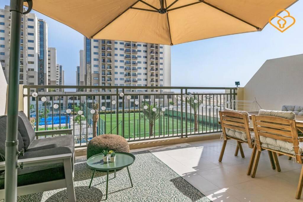 Keysplease With Outdoor Area, Townsquare Dubai