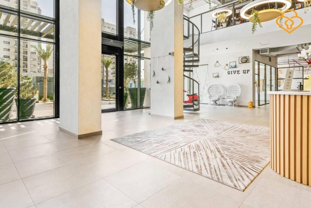 Apartment Keysplease With Outdoor Area, Townsquare