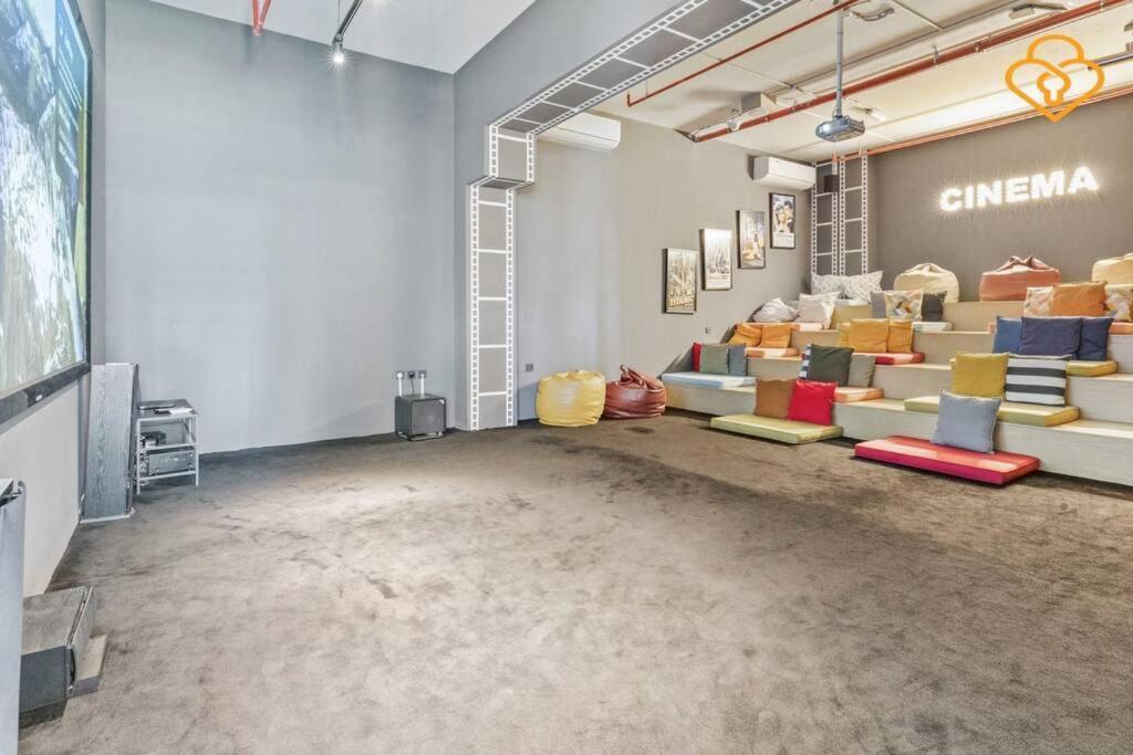 Apartment Keysplease With Outdoor Area, Townsquare
