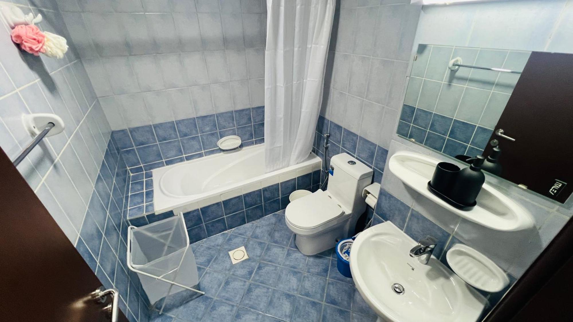 France Cluster International - Spacious Bright Furnished Apartment Dubai