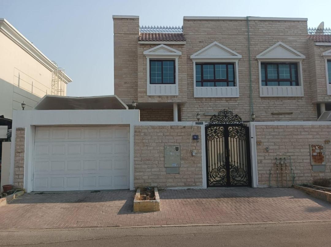 Homestay Deluxe In Near Airport Dubai