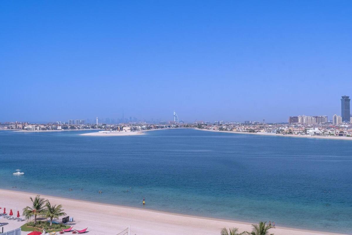 3 Bedroom That's Sleeps 5 With Amazing View In Palm Jumeirah *