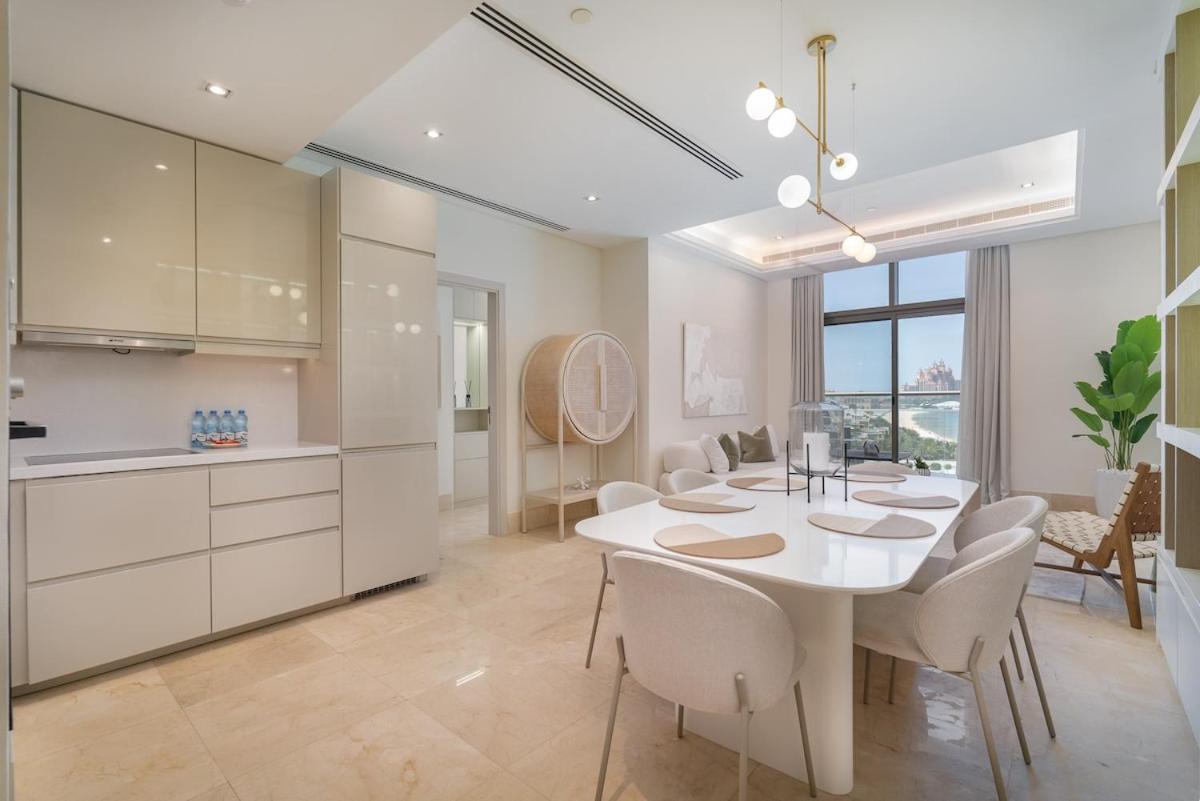 Apartment 3 Bedroom That's Sleeps 5 With Amazing View In Palm Jumeirah *