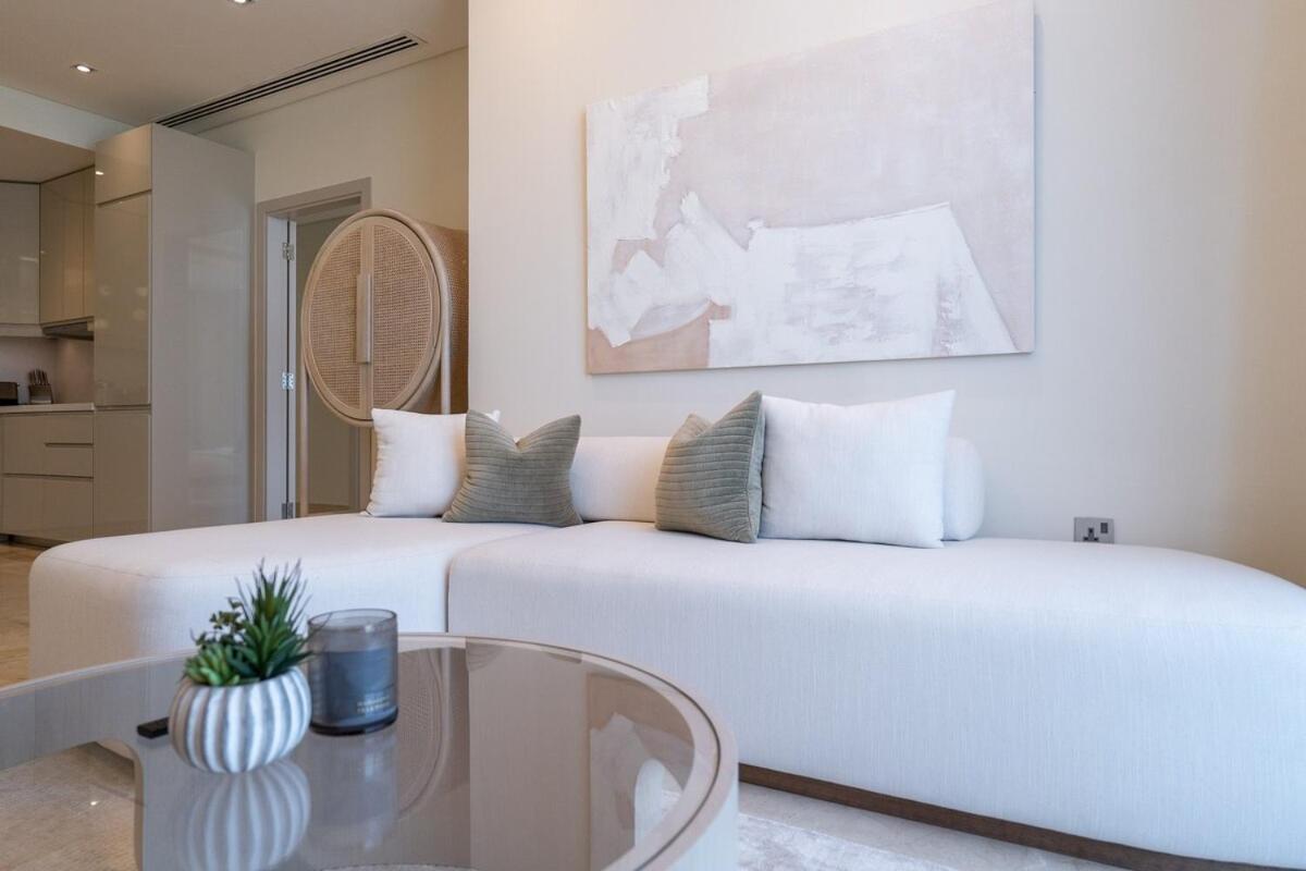 3 Bedroom That's Sleeps 5 With Amazing View In Palm Jumeirah Apartment *