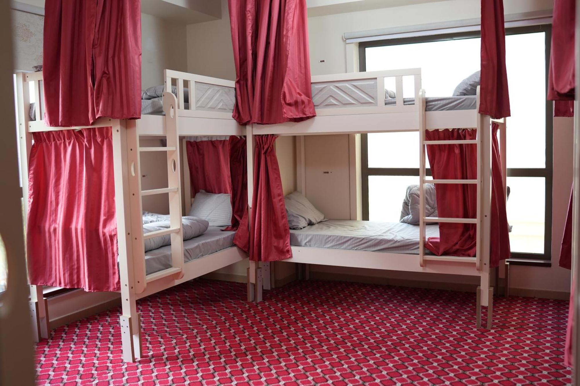 Hostel The Blue Parrot Jbr