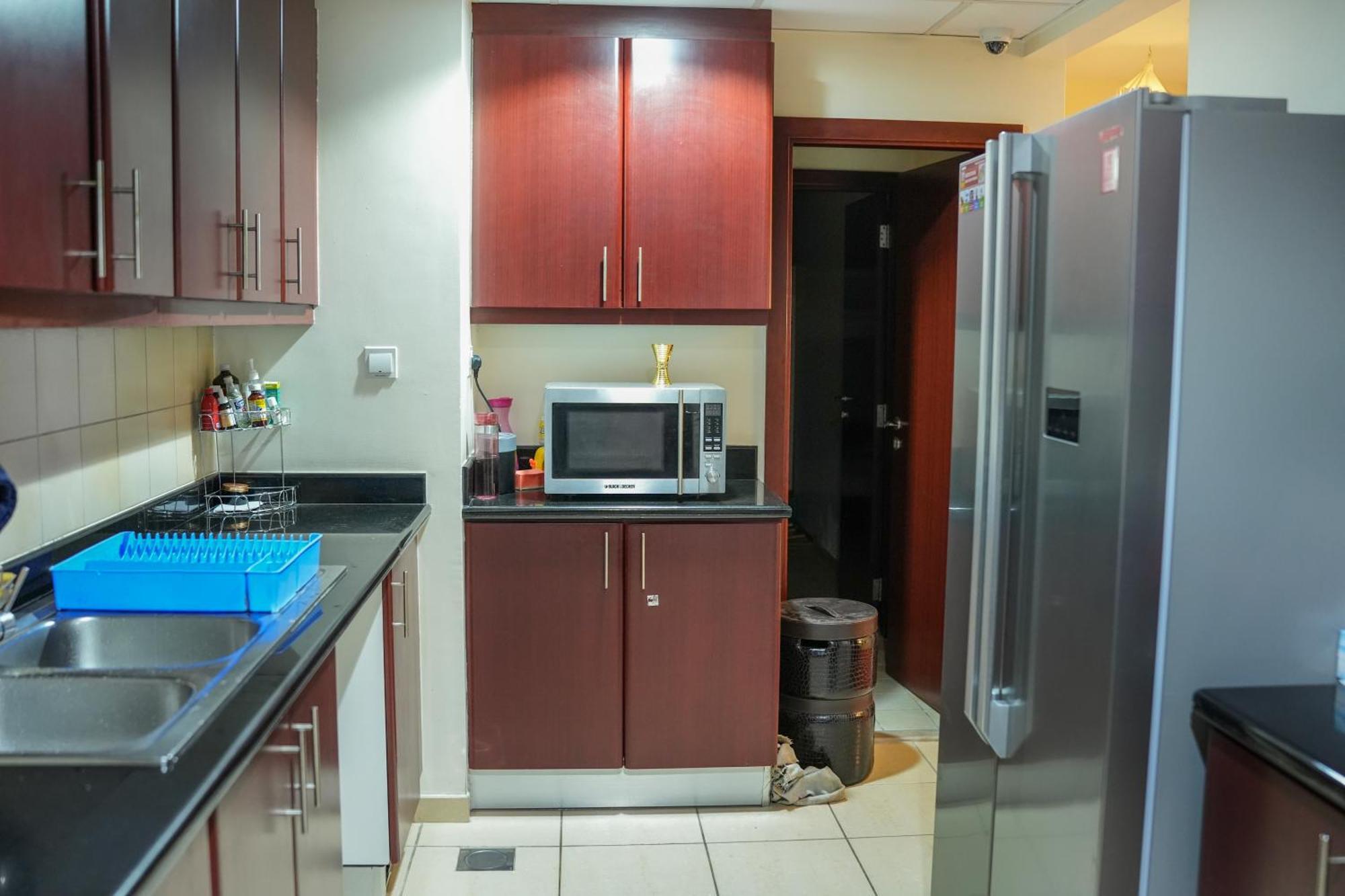 Hostel The Blue Parrot Jbr *