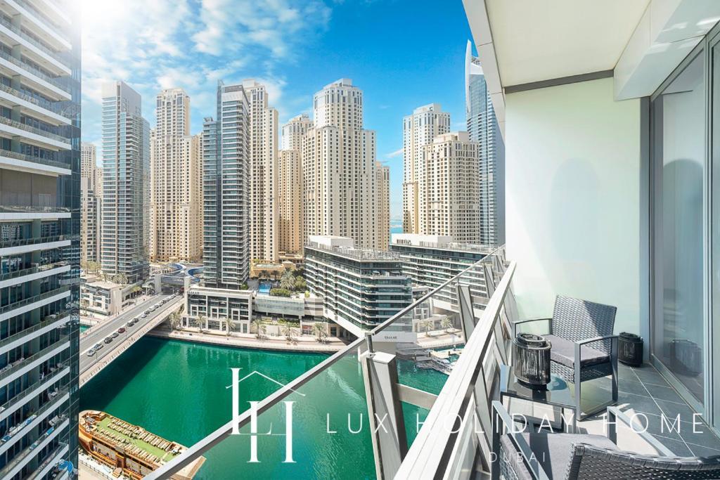 Apartment Lux The Silverene Marina View 3