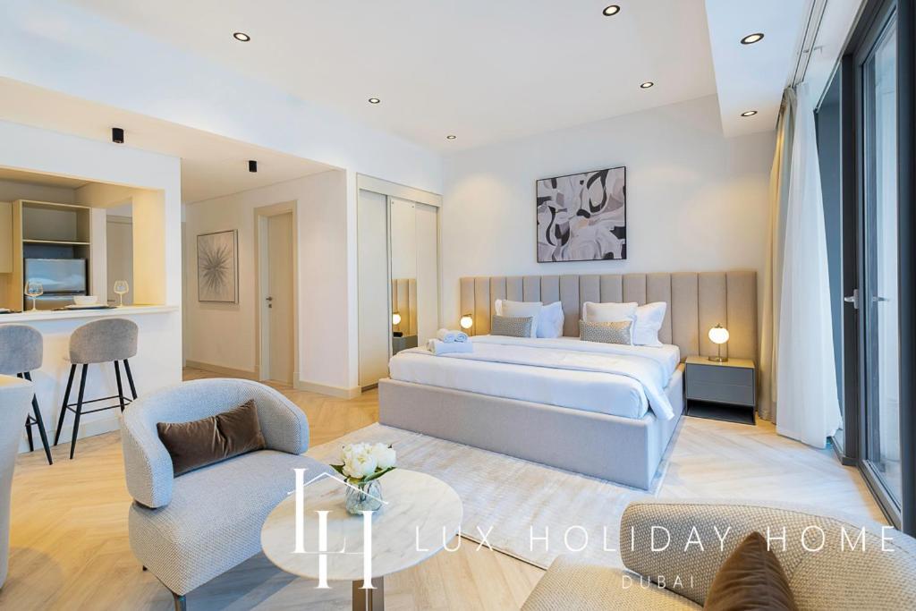 Lux The Silverene Marina View 3 Apartment Dubai