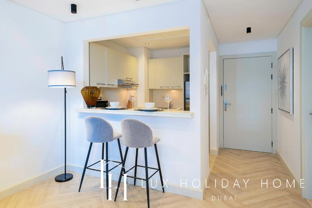 Apartment Lux The Silverene Marina View 3