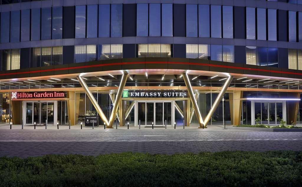 Embassy By Hilton Business Bay Hotel Dubai