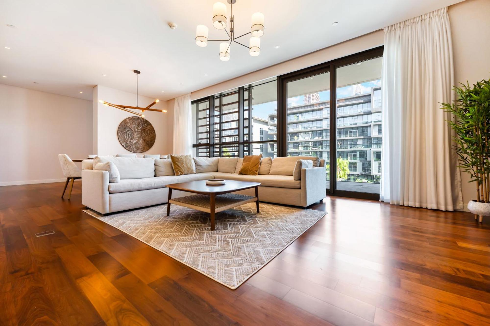 Fam Living - Walk - Urban Staycations Apartment Dubai