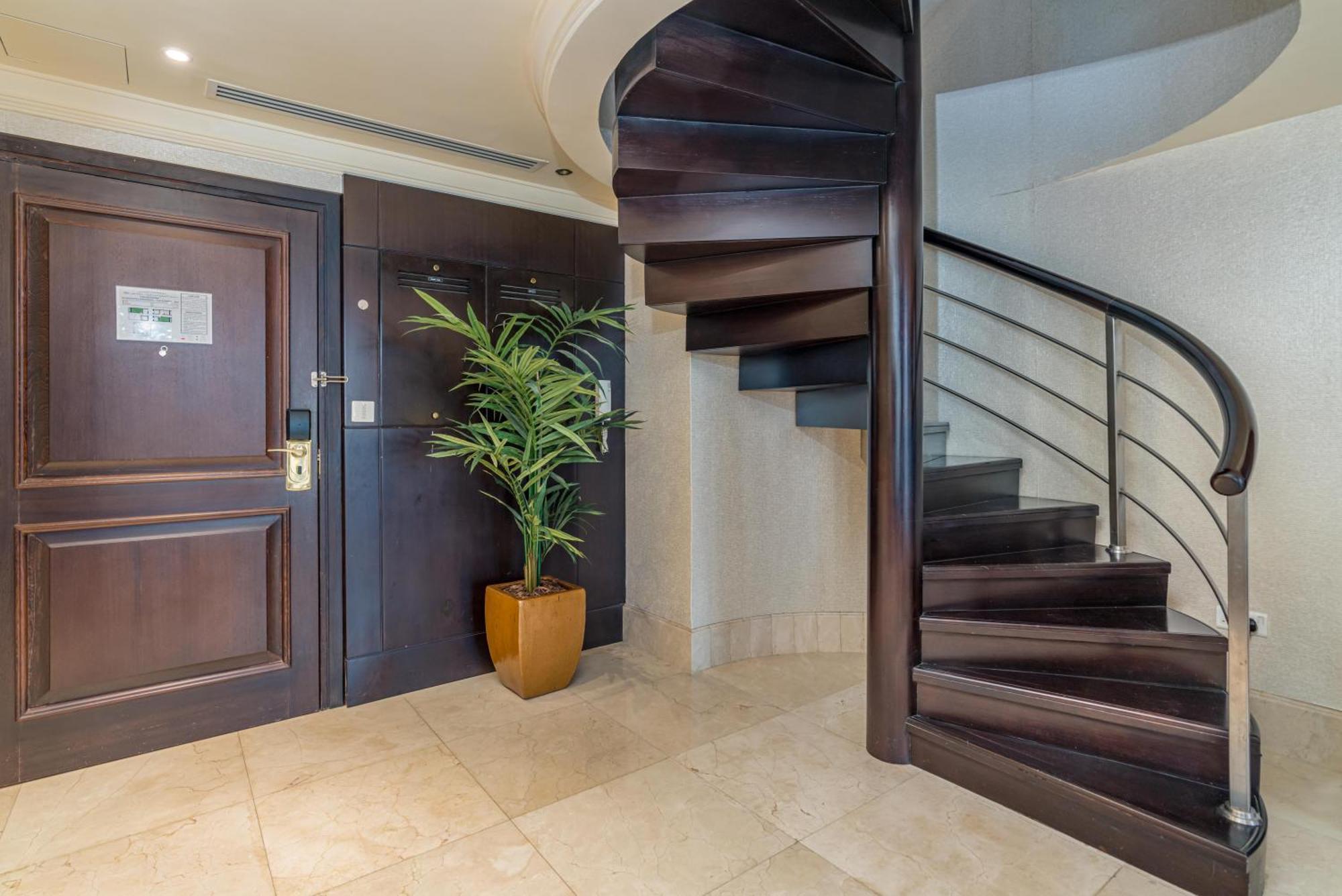 Royal Daire
