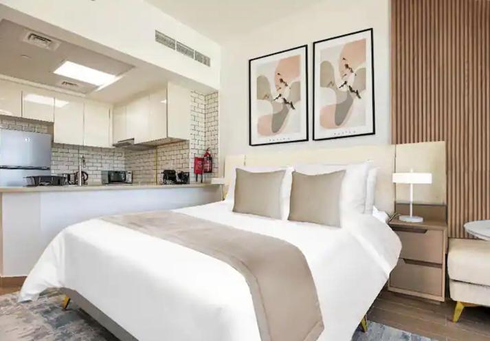 151 Jumeirah Gardens *