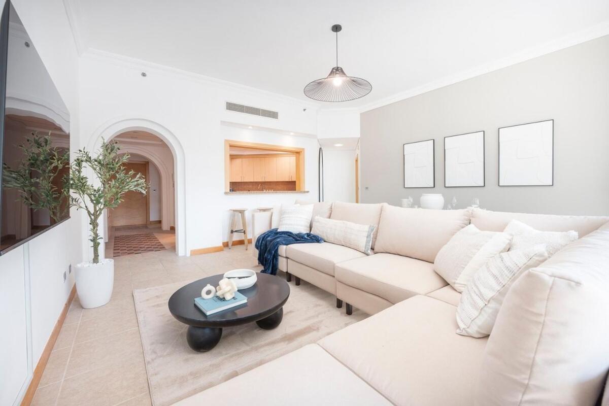 3-bed Sleeps 7 In Palm Jumeirah Apartment *