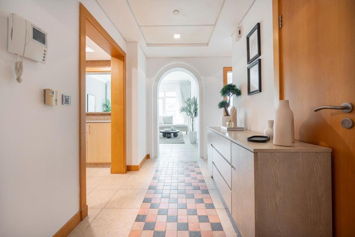 3-bed Sleeps 7 In Palm Jumeirah Apartment