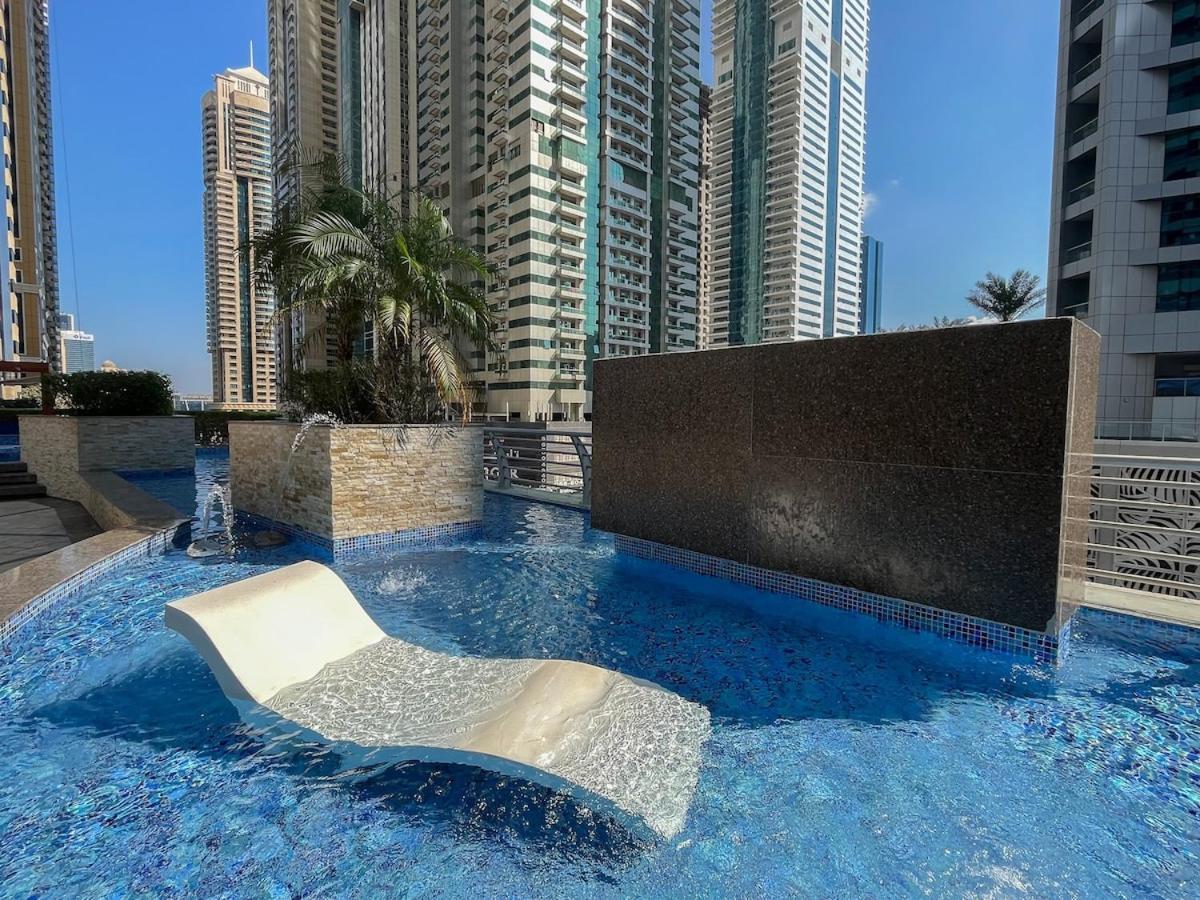 Stunning 1-bedroom With Marina Views Daire Dubai