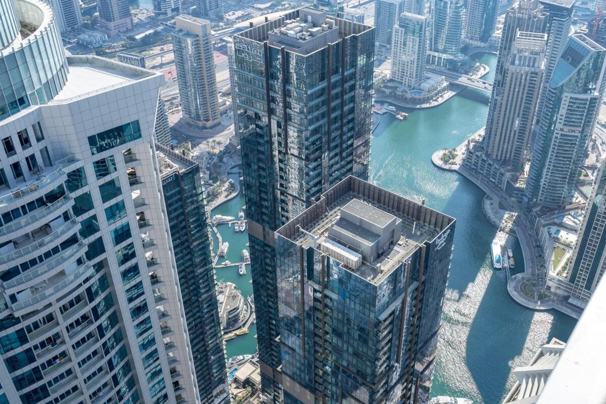 Daire Stunning 1-bedroom With Marina Views *