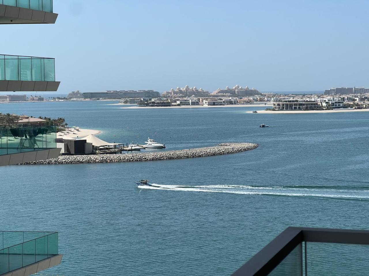 White Sage Sun And 1br At Isle Emaar Beachfront *